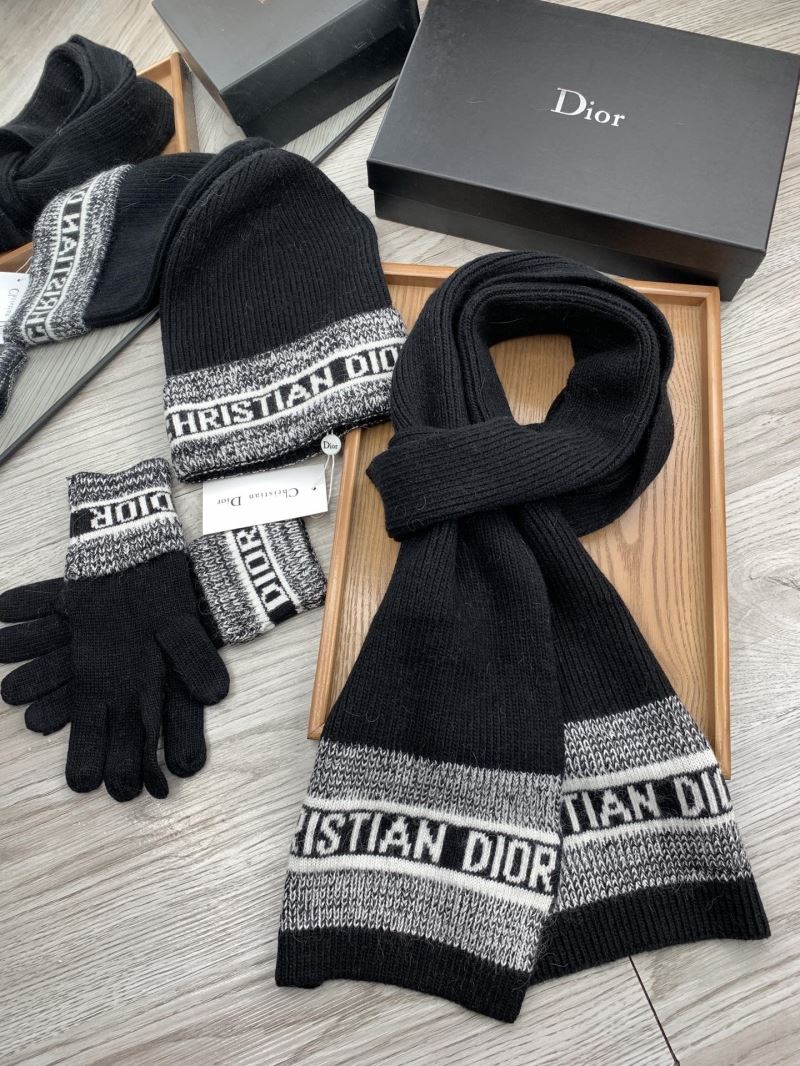 Christian Dior Caps Scarfs